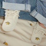 Konges Slojd & Veja baby suede pierre