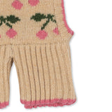Konges Slojd belou pletena balaclava kapa, cherry