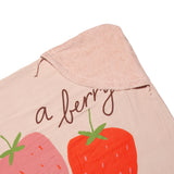 Maison D'ete peškir sa kapuljačom a berry sweet day