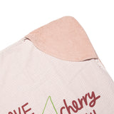 Maison D'ete peškir sa kapuljačom love you cherry much, rose