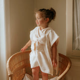 Elodie creamy white pončo