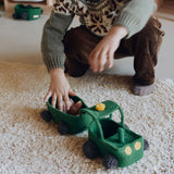 Lorena Canals basket tractor